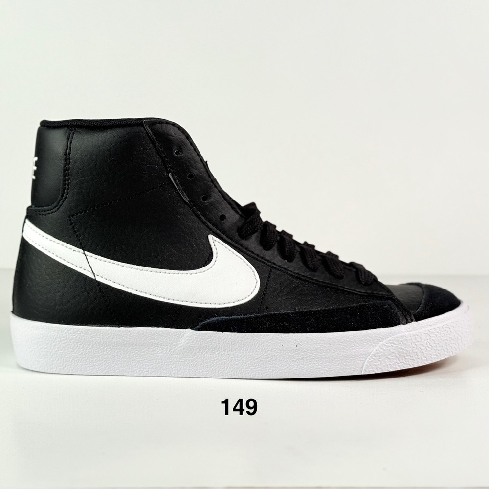 Nike Youth Black and White Blazer (GS) size 6y